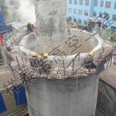高空拆除作业